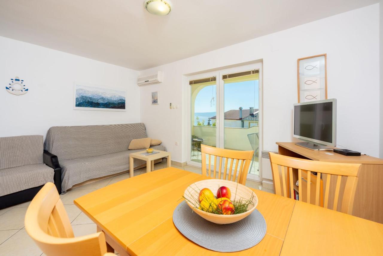 דראמליי Apartments Petak מראה חיצוני תמונה