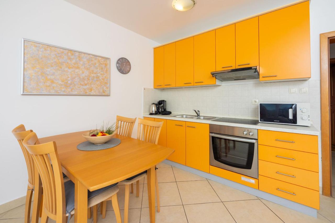 דראמליי Apartments Petak מראה חיצוני תמונה