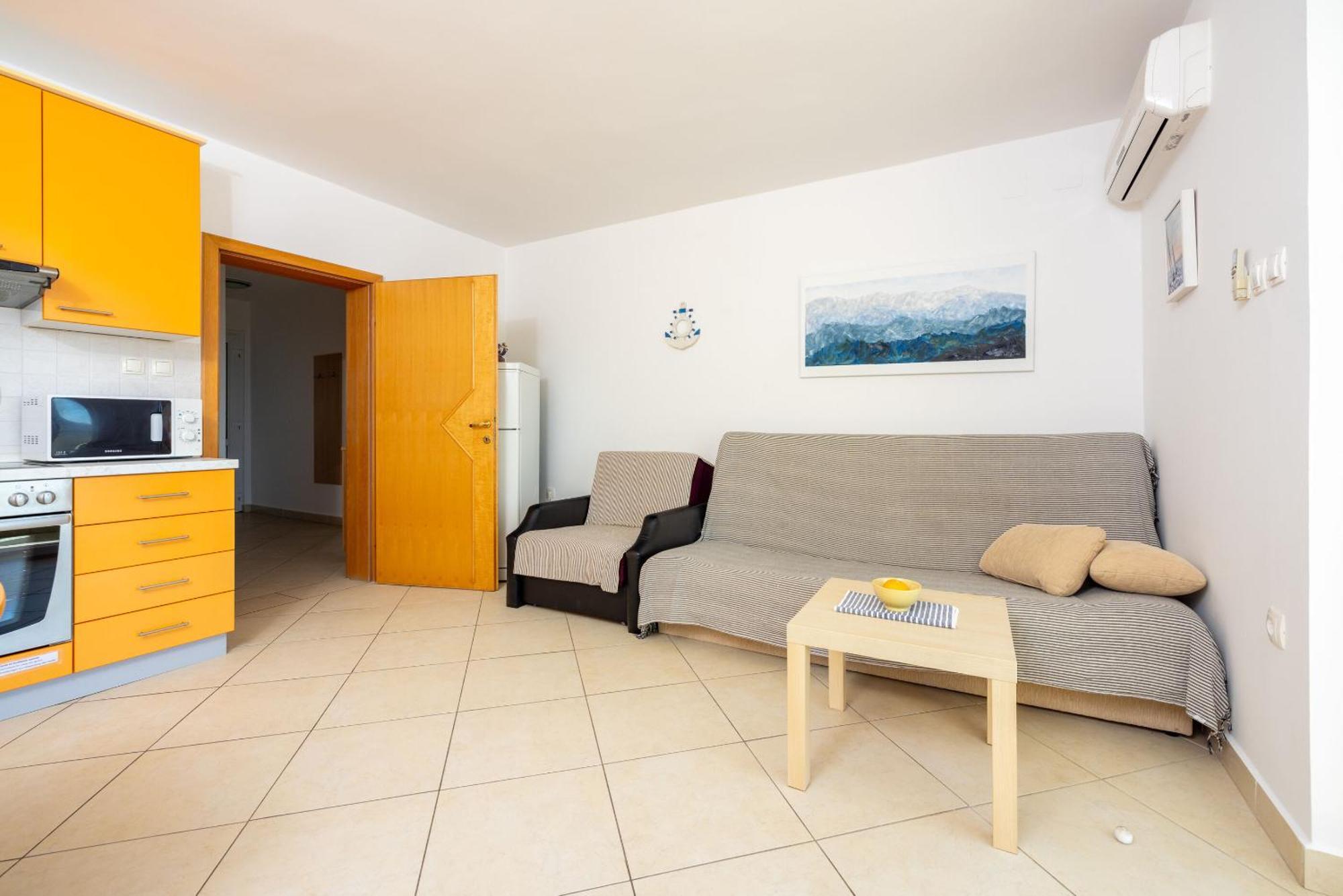 דראמליי Apartments Petak מראה חיצוני תמונה