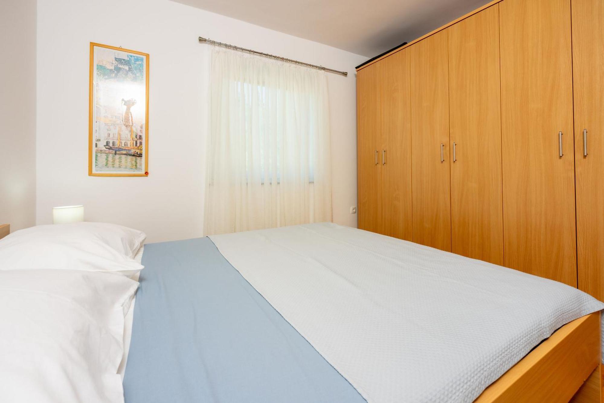 דראמליי Apartments Petak מראה חיצוני תמונה