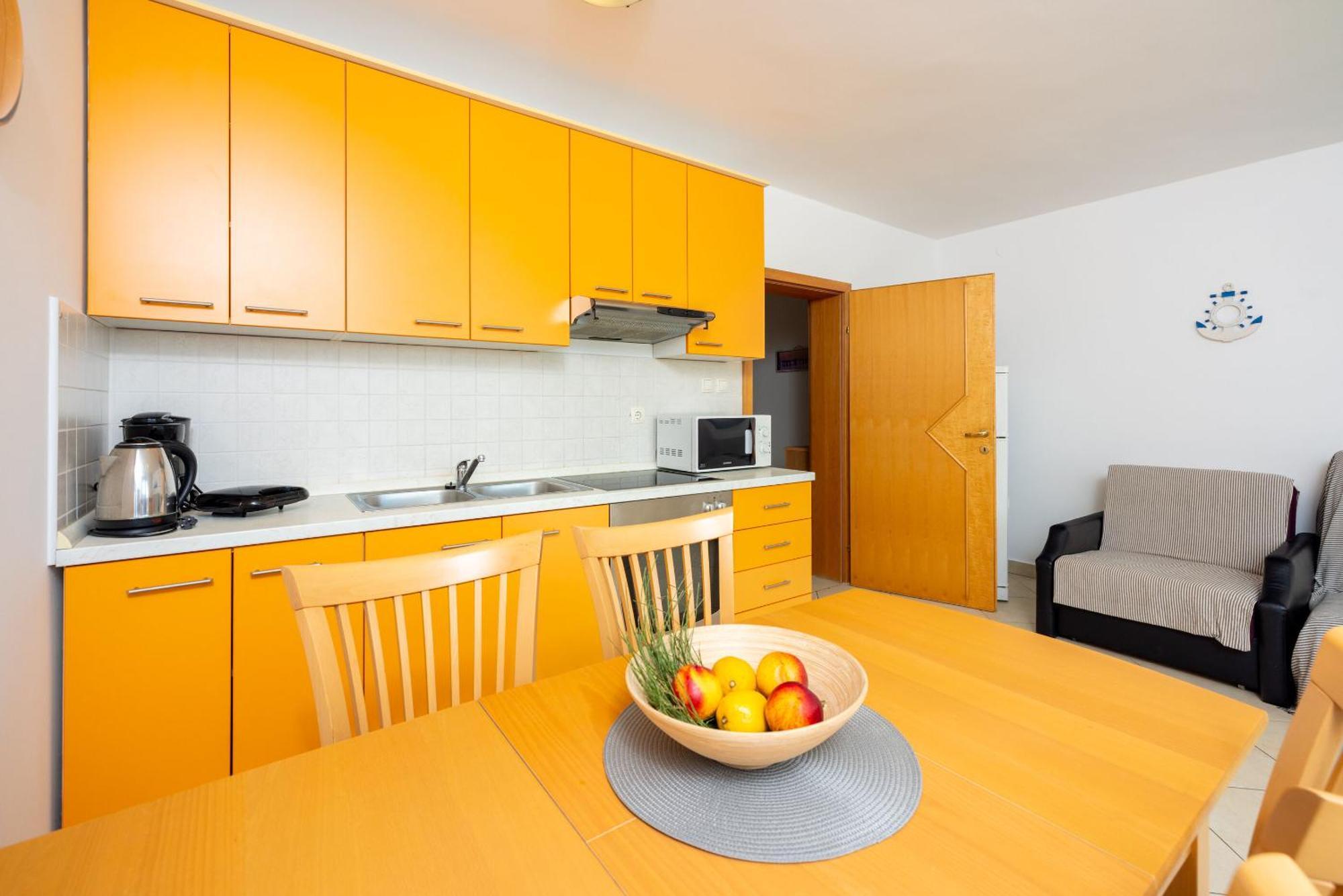 דראמליי Apartments Petak מראה חיצוני תמונה